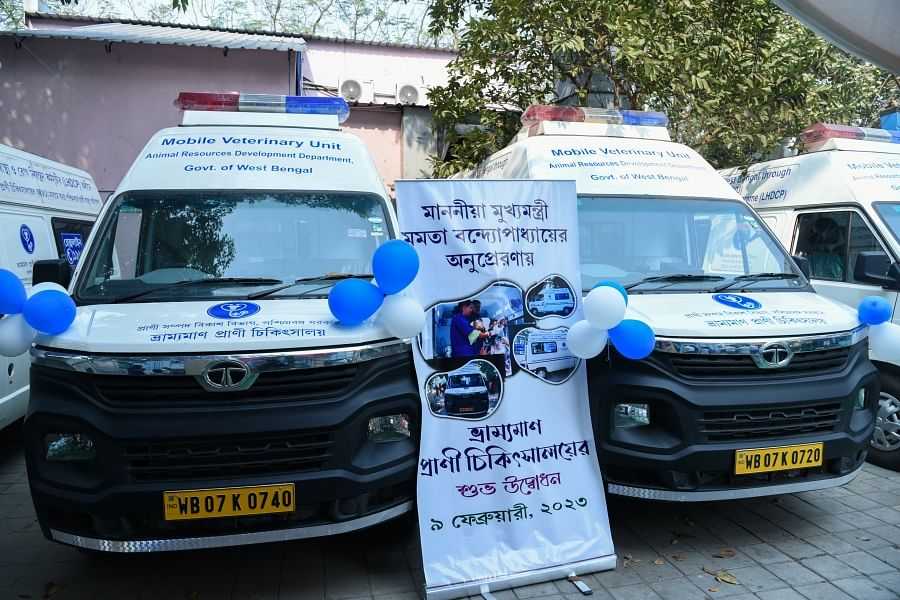 Tata Motors Announces Delivery Of 218 Winger Veterinary Vans
