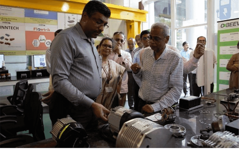 IITM Research Park's Big Step: A 'Made-In-India' 2KW DC Portable Charger for EVs