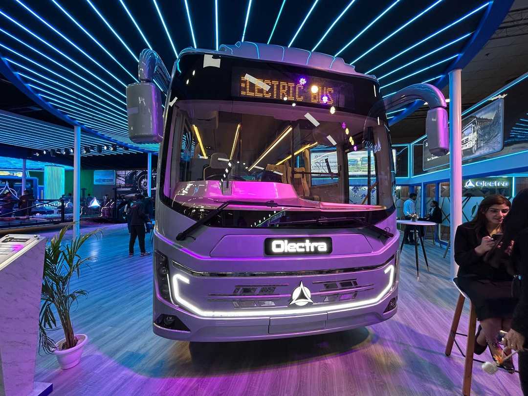 Olectra Unveils iX e-Bus at Bharat Mobility Global Expo 2025 – Future of Electric Mobility
