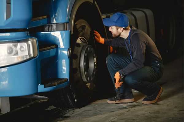 Top 3 Ways to Increase Tyre Life on Trucks