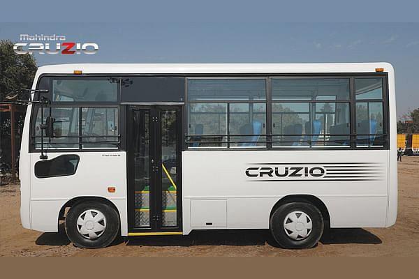 Mahindra Cruzio