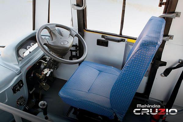 Mahindra Cruzio
