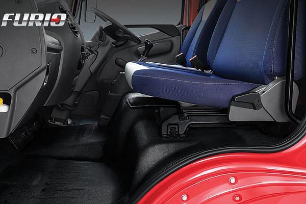 Mahindra FURIO 14 HD