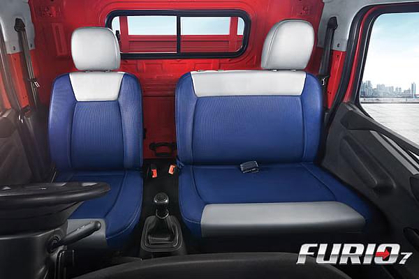 Mahindra FURIO 7 CARGO