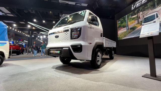 महिंद्रा Veero CNG