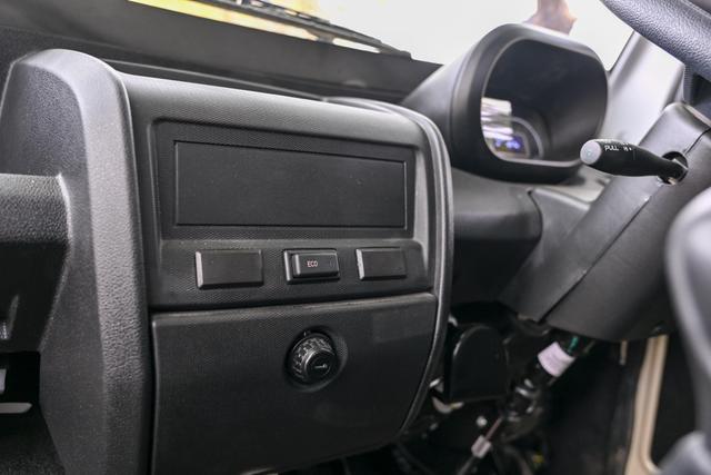 Tata Intra V30 Gold