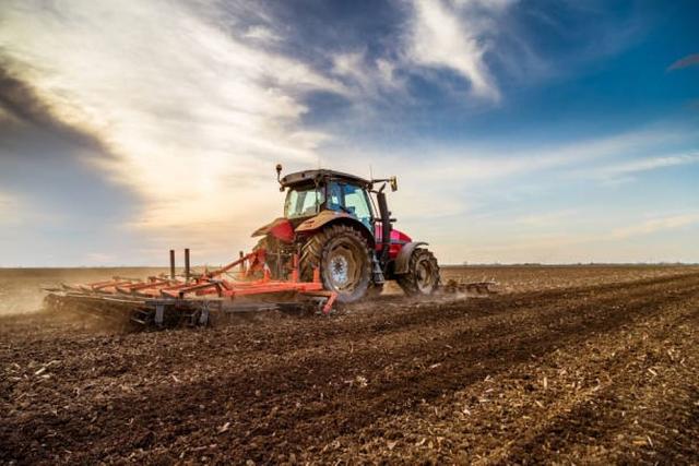 Here Are Top 5 Tractor Driving Tips For Maintaining Safety