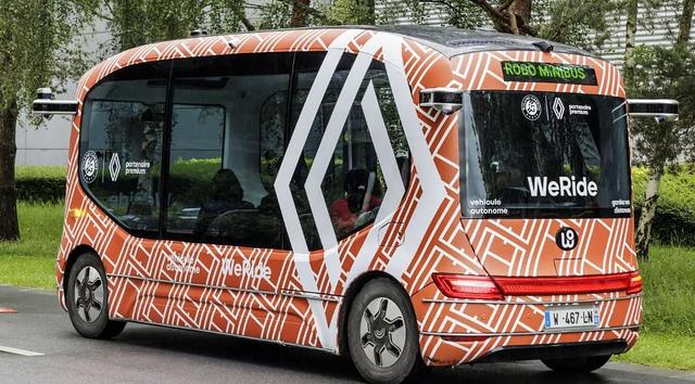 Renault to introduce autonomous public transport at Roland-Garros 2024